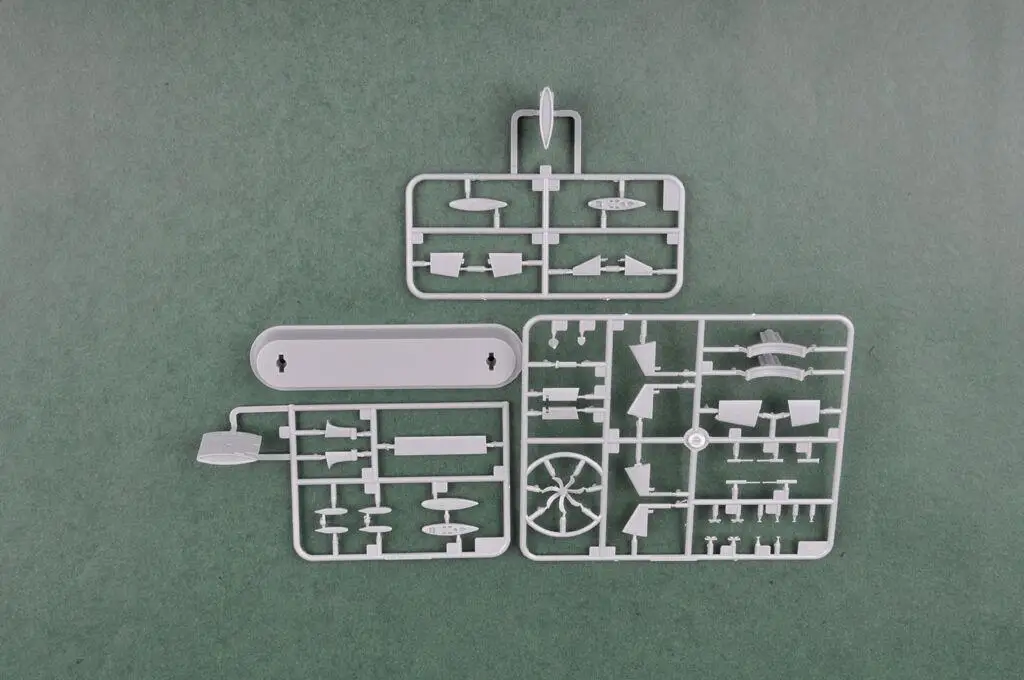 Hobbyboss 1/350 83530 Scale USS Los Angeles Class SSN-688/VLS/668I Model Kit