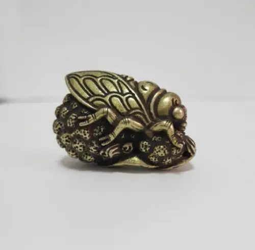 Collectable Chinese Brass Carved Animal Zodiac Cicada Exquisite Small Statues