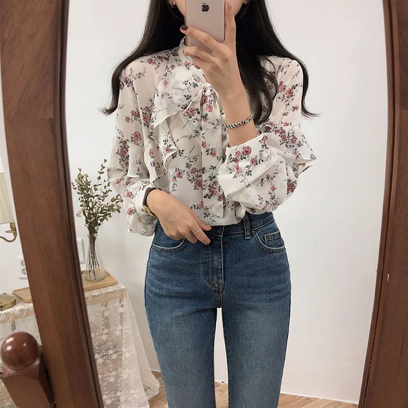 2019 Spring Basic Shirts Blouses Women Japan Preppy Styel Cute Sweet Girls Black White Floral Printed Ruffled Bow Tie Top Shirt