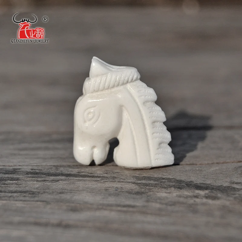 GZ-026  3PCS Handmade Carved Yak Bone horse Yellow Beads for Jewelry Making DIY Jewelry Accessory 20mm X 20mm Hole:1.5mm