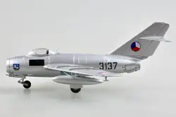 Trumpeter 37132 Easy Model 1/72 MiG-15 Plastic Finished Aircraft Model New Stock