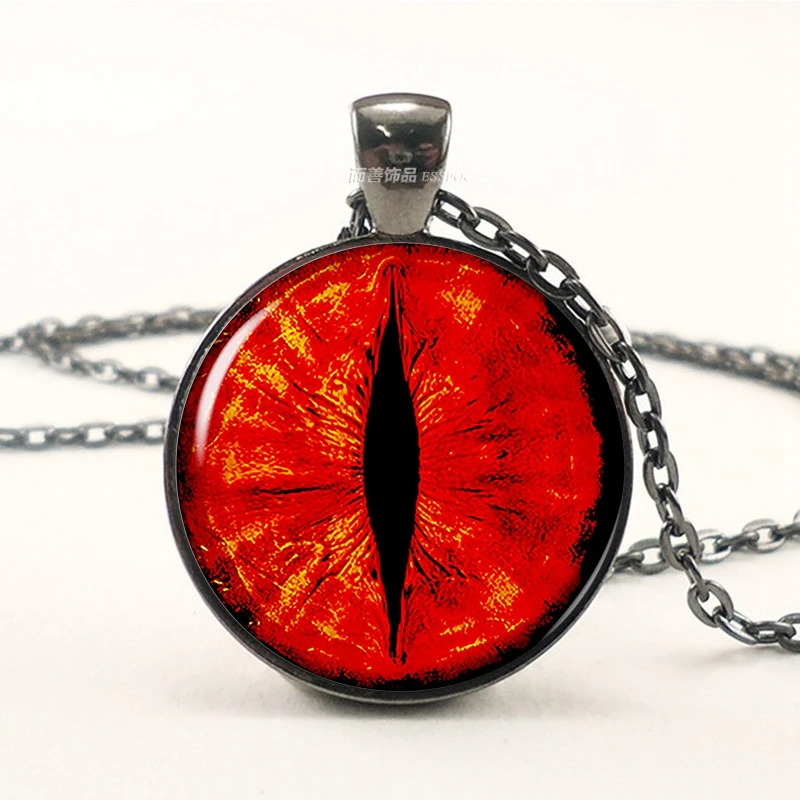 Evil Dragon Eyes Balck Chain Necklace Eye of Sauron Glass Cabochon Pendant Men Women Vintage Jewelry Statement Necklace