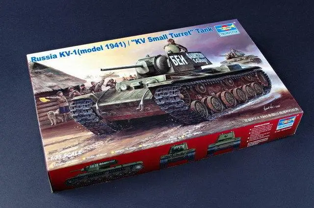 

Модель Trumpeter 1/35, 00356 KV-1, 1941 кв, маленькая башня