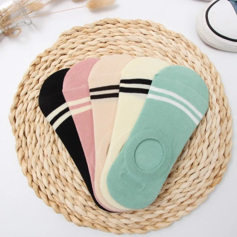 Colorful stripe Invisible Short Woman Sweat summer comfortable cotton girl women\'s boat socks ankle low female 1pair=2pcs ws97