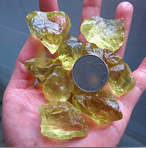 Natural citrine crystal quartz stone nunatak sculpture decoration lucky ore energy chakra stones wholesale