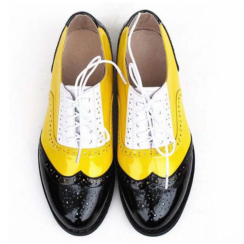 

New Fashion Genuine leather Retro Flats Shoes Patent Leather Vintage oxfords Brogues Shoes for women lace-up Bullock Plus Size44