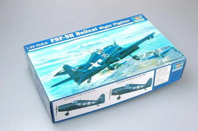 Trumpeter 1/32 02259 F6F-5N Hellcat