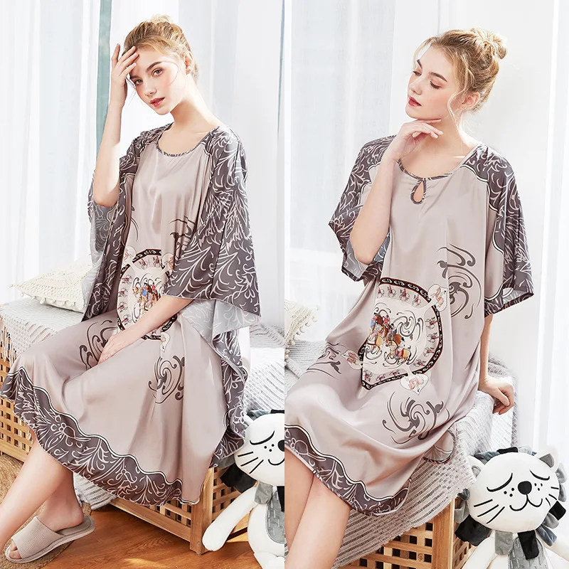 

2022 new Real Silk Sleepshirts Ma'am Summer Bat Sleeve Nightdress Woman Summer Will Code Home Furnishing Clothes 7050/7013