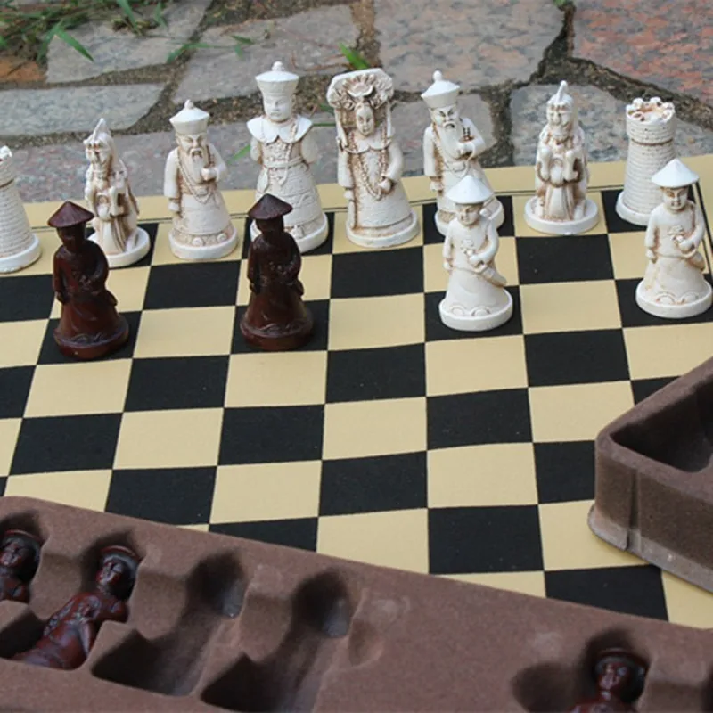 

Yernea New Antique Chess Resin Large Chess Figures Shape Leather Chess Board Game Pieces Christmas Birthday Parent-child Gifts