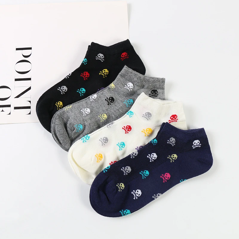 

DONG AI 4 pairs casual soft combed cotton quilt ammonia boat socks female skull head mesh