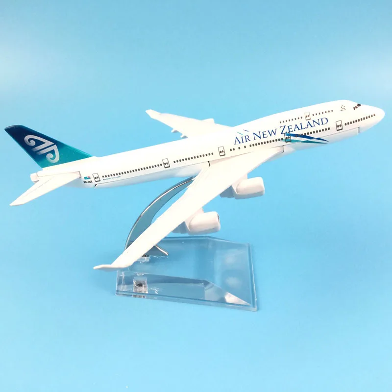 16cm Air New Zealand Boeing 747 Aircraft Model Diecast Metal Model Airplanes 1:400 Metal Aeroplane Plane Airplane Model Toy