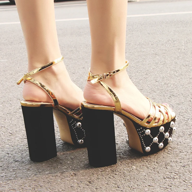 

Sexy Button Rivets Studs Platform Chunky Heels Sandals Silver Gold Leather Crossed Strap Open Toe Party Sandals