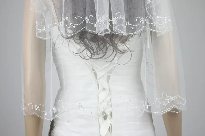 Voile de mariée à 2 niveaux, longueur coude, perles brodées à la main, peigne blanc Beige, accessoires de mariage