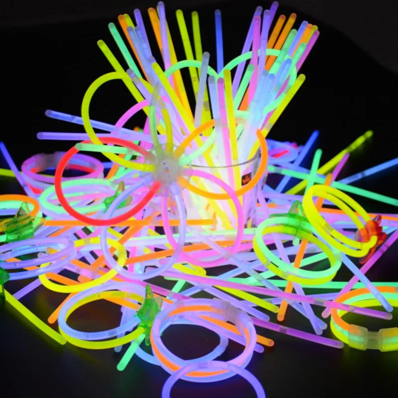 Kerstfeest Neon Glowstick Licht 100 Pcs Kleurrijk Grappig Spel Glow In The Dark Fluorescerende Armband Speelgoed Voor Kinderen