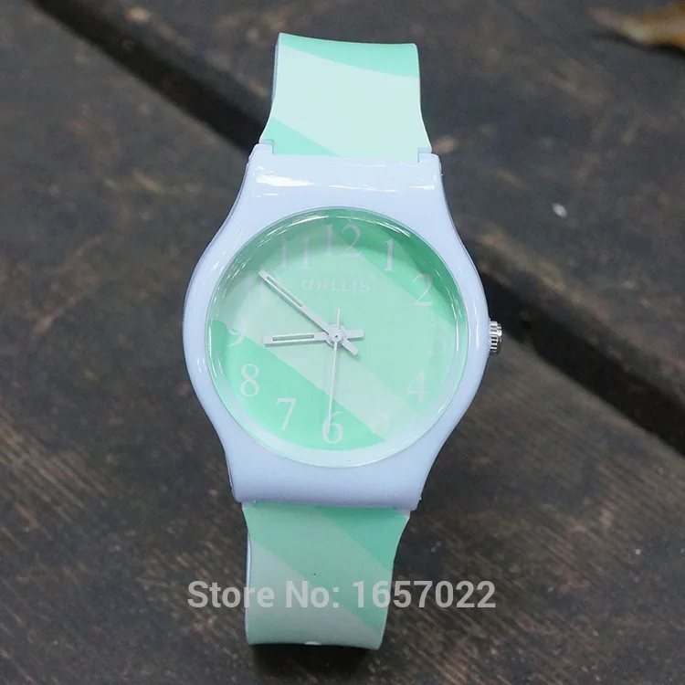 Top brand NAZEYT women man casual color line silicone strap fashion quartz gift wristwatches for ladies dress sports watches