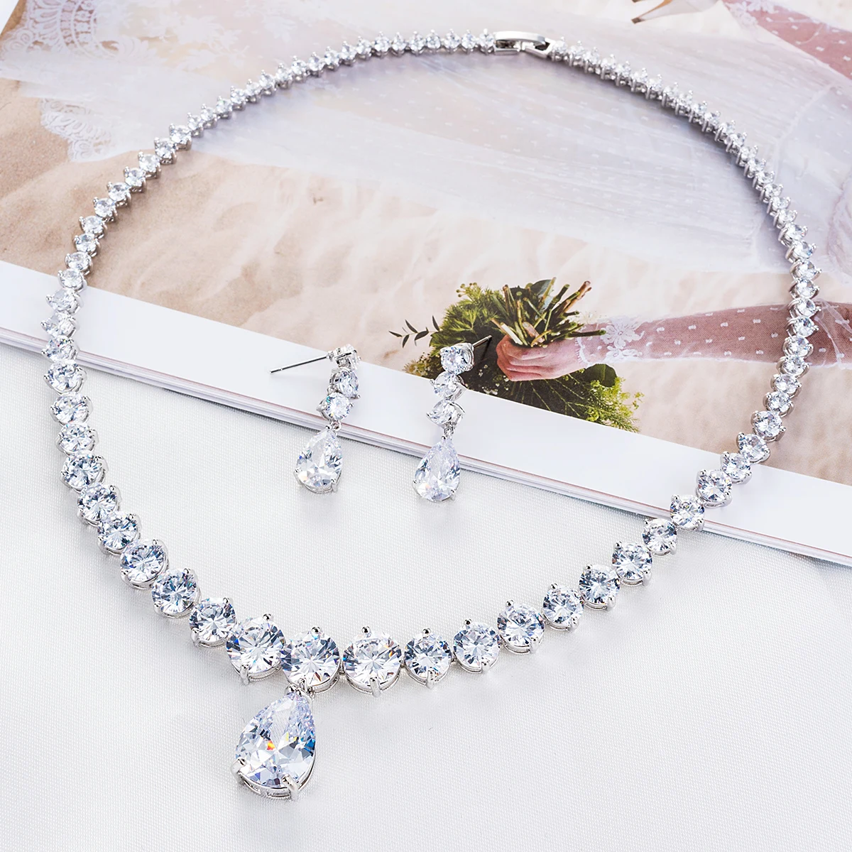 Fashion Crystal CZ Zircon Dangle Bridal Wedding Necklace Earring Sets for Women Party Prom Jewelry Accessories CN10089