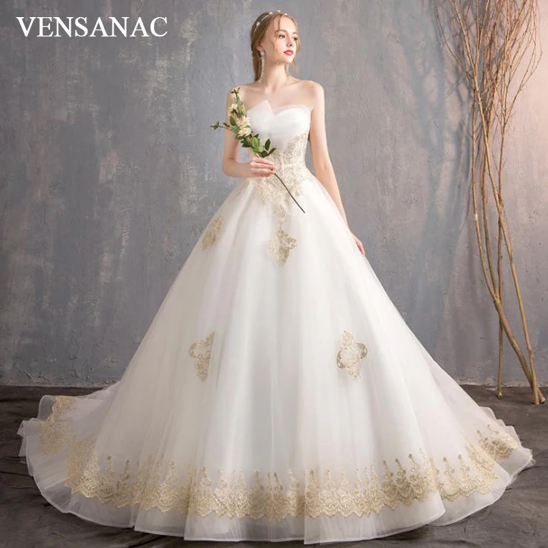 

VENSANAC Pleat Strapless Ball Gown Lace Appliques Wedding Dresses Luxury Sequined Chapel Train Backless Bridal Gowns