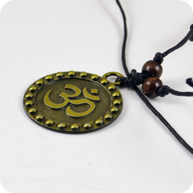 Alloy AUM OM Ohm Hindu Buddhist Hinduism Yoga India Pendant Necklace Amulet Lucky Gift Tribal Fashion Jewelry