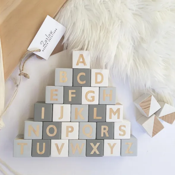 Fashion Nordic Ins Ornaments Solid Wood 26 English Alphabet Box Home Crafts Baby Teaching Ornaments Shooting Props Ornamentsq