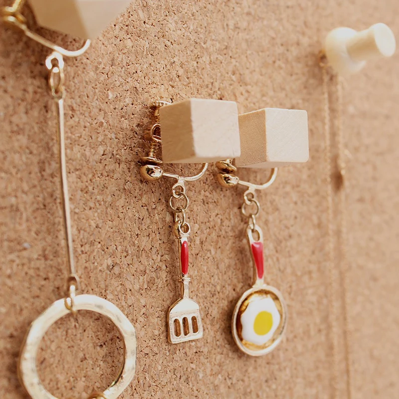 60 peças de pinos decorativos de madeira quadrados, cabeça de madeira e agulha de aço, pinos de polegar, para fotos, mapas e placas de cortiça