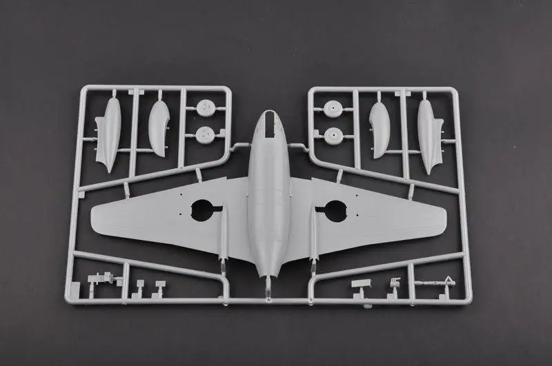 Trumpeter 1/48 02874 Vampire F.Mk.5