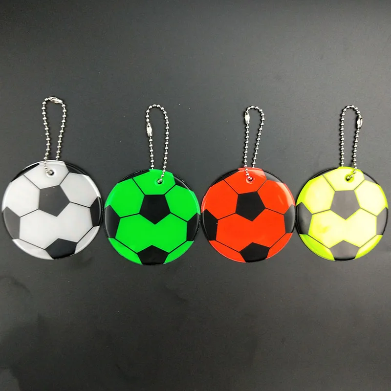 Wholesale 100pcs/lotFootball Reflective keychain bag pendant accessories High visibility keyrings for traffic visible safety use