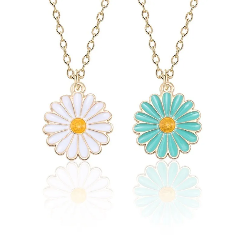 Cute Chrysanthemum Necklace for Women Tiny Metal Multicolor Flower Pendant Necklace Plant Jewelry Collares Girlfriends Gift