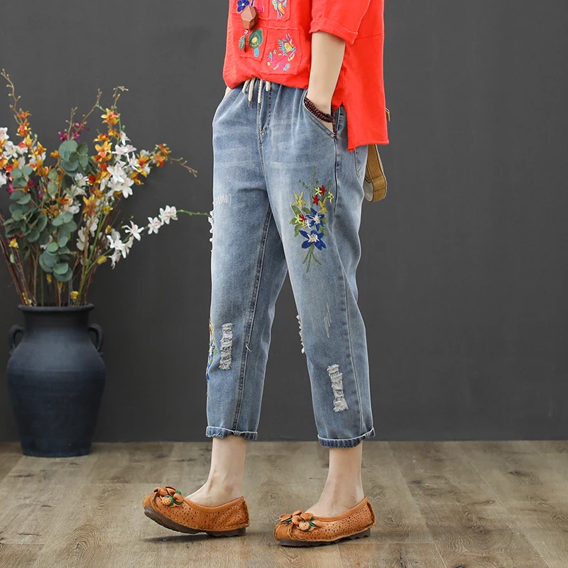 Vintage Floral Embroidery Jeans Female Casual Harem Denim Pants Jeans Women Fashion Pocket Blue High Waist Trousers