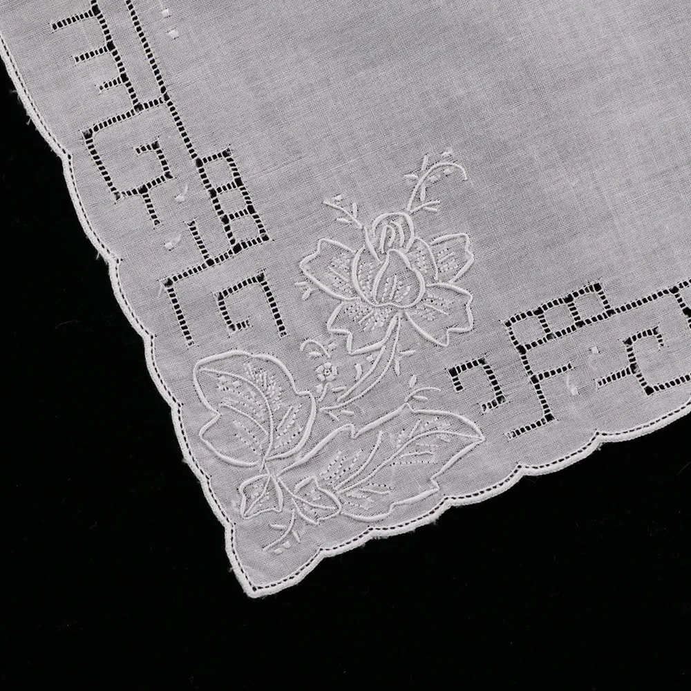 S007 :  1 piece Hand-made hand embroidery rose handkie Swatow Drawnwork White Cotton SWATOW handkerchief