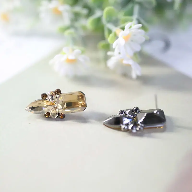 VEYO Crystal Stud Earrings for Women Cute Romantic Earings Fashion Jewelry Wholesale