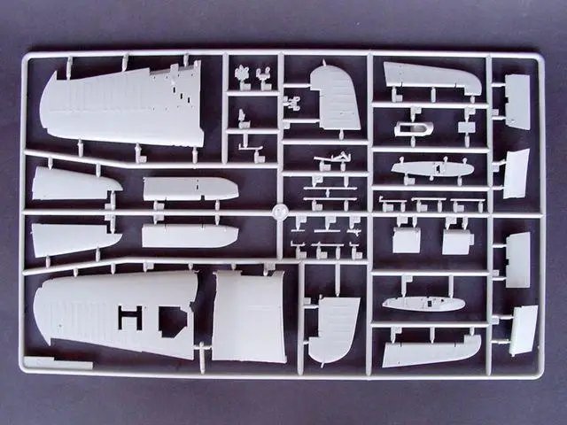 Trumpeter 1/32 02221 Vought F4U-1D Corsair