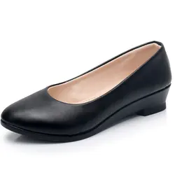 Nuove Signore Nero Pompe Formali Zeppe Tacco Basso Scarpe Comfort Delle Donne Ufficio Scarpe di Cuoio Pompe Ufficio Lavoro Scarpe Mamma Delle Donne pompe