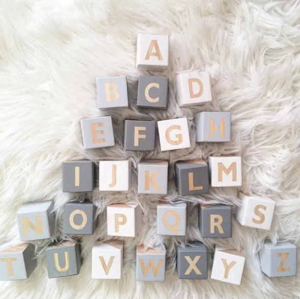 Fashion Nordic Ins Ornaments Solid Wood 26 English Alphabet Box Home Crafts Baby Teaching Ornaments Shooting Props Ornamentsq