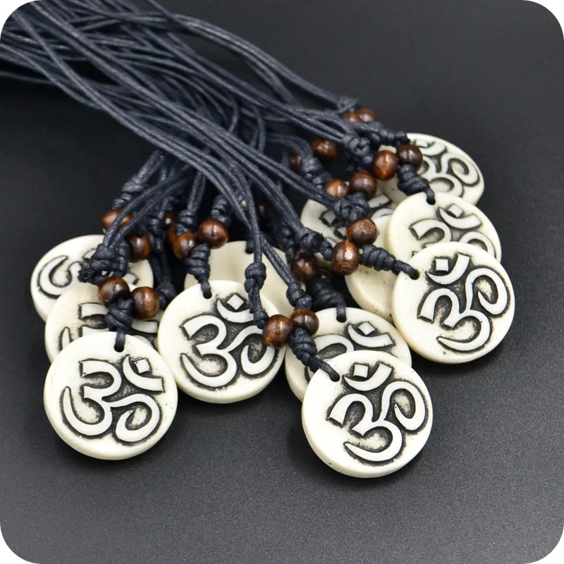 AUM OM Ohm Hindu Buddhist Hinduism Yoga India Resin Carving Pendant Necklace Amulet Lucky Gift Tribal Fashion Jewelry