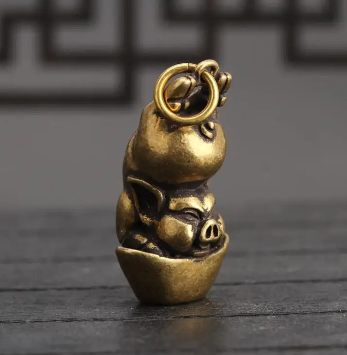 

Collection Chinese Brass Carved Zodiac Animal Pig Yuan Bao Exquisite Small Pendant Statues