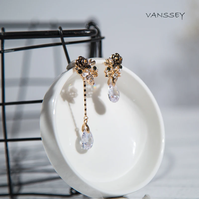 Vanssey Vintage Fashion Flower Camellia Waterdrop Cubic Zirconia Rhinestone Jewelry Asymmetric Earrings for Women 2018 New