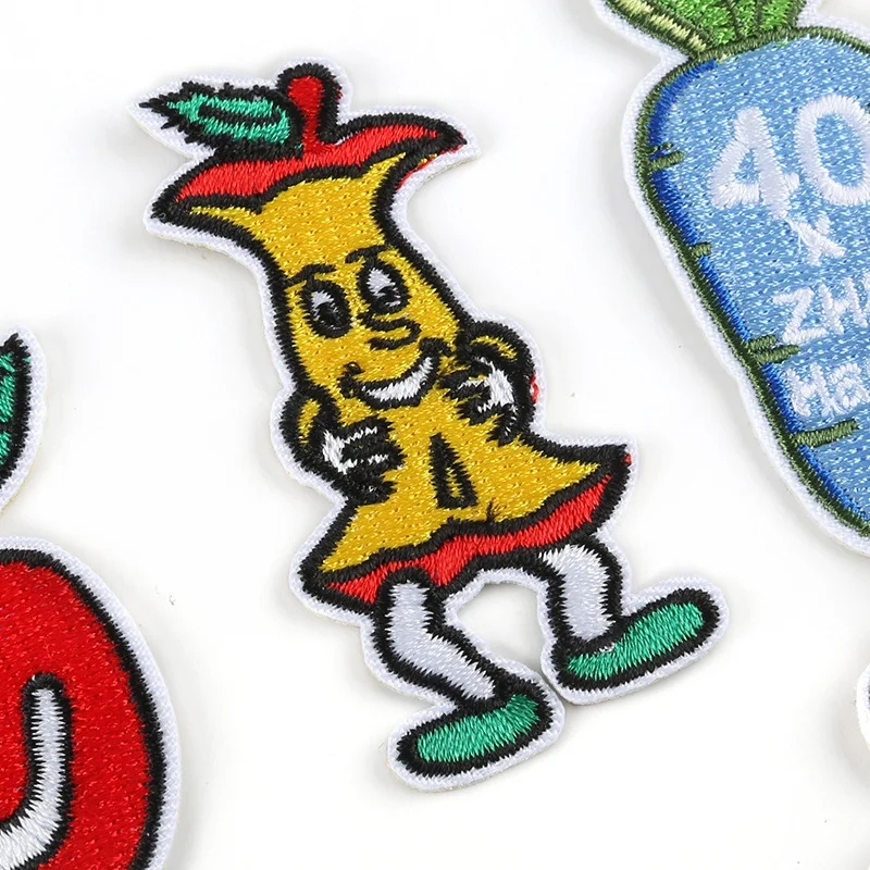 1PCS Cartoon Vegetable and Fruit Garden Embroidered Patches Iron On Apple Carrot Badges Clothing Trimming Appliques for Clothing