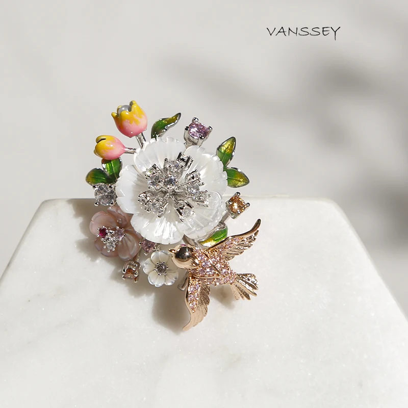 Vanssey Fashion Jewelry Flower Bird Natural Mother of Pearl Shell Enamel Cubic Zircon Brooch Pins Accessories for Women 2019 New