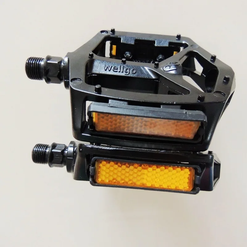 Wellgo Bicycle Bike Pedals Mountain Bicycle DU Bearing Pedal Aluminum Alloy Folding Bike Pedal Bicycle Accessories