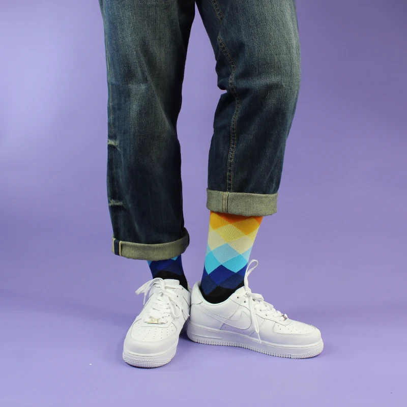 Nuovi calzini da uomo Casual in cotone pettinato Tend Harajuku Street Hip Hop divertenti calzini felici calzini colorati con motivo scozzese per uomo
