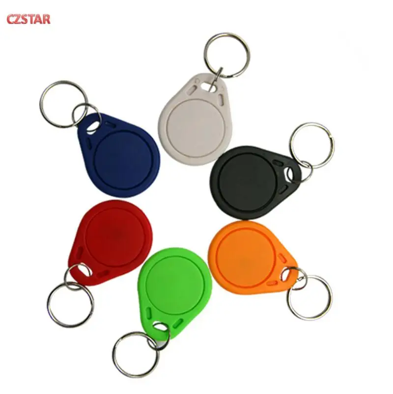 التحكم في الباب إلى الوصول إلى بطاقة الهوية الموجودة في قاعدة المفتاح ناسخة مستنسخة قارئ رفيد محمول 125 كيلو هرتز ناسخ الكاتب مع علامات الهوية المجانية