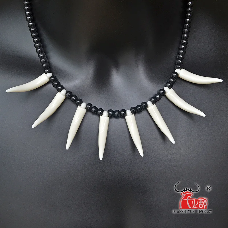 Spike Necklace Men Bone Pendant Tibetan Amulet Fangs Primitive Tooth Vintage imitation Wolf Tooth Charm  tribal woman\'s necklace