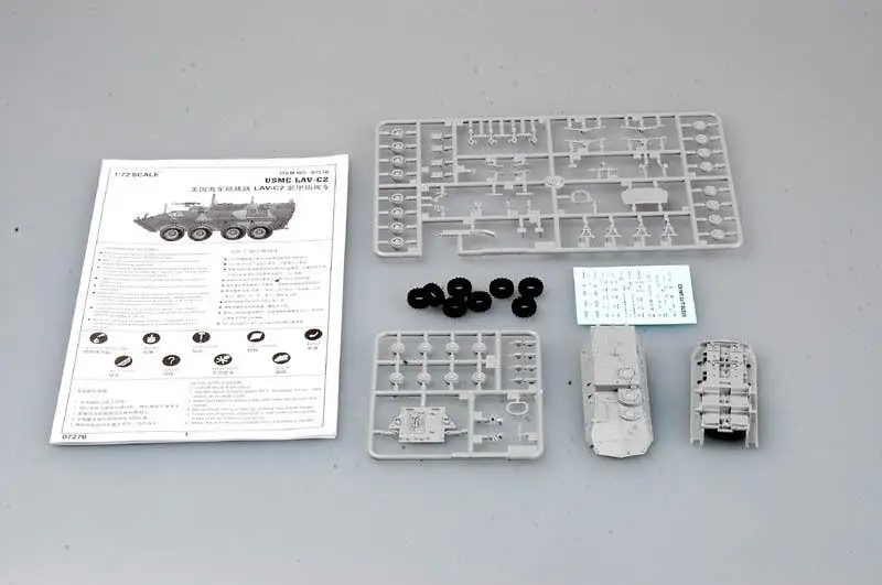 Trumpeter 1/72 07270 LAV-C2 (Command & Control)