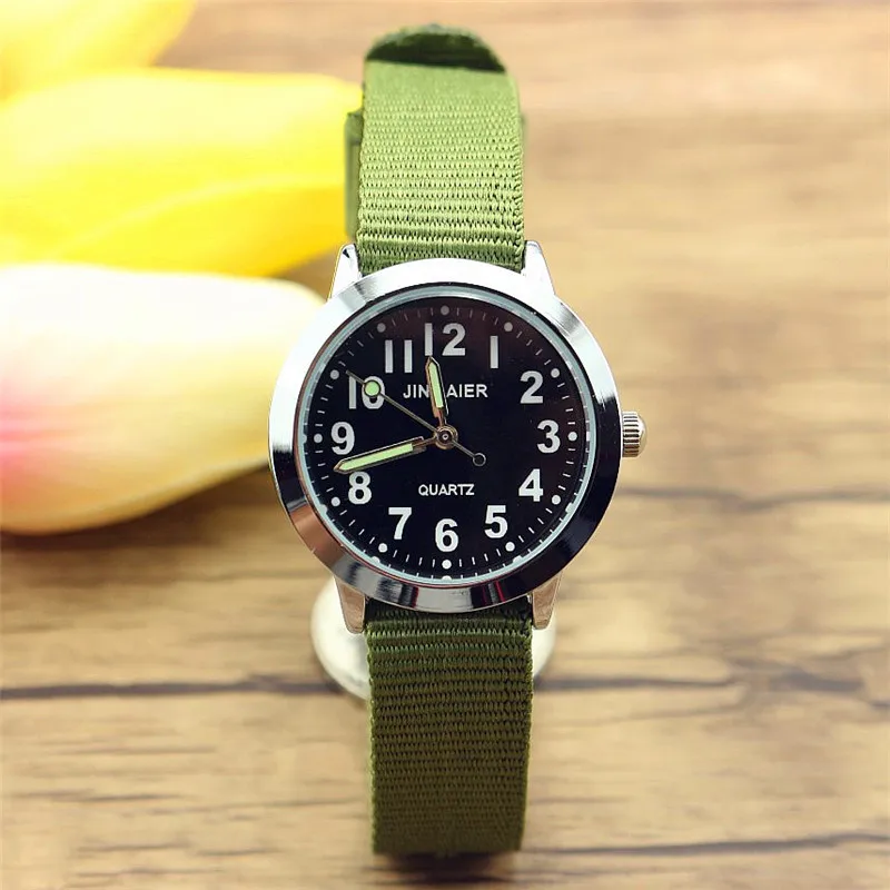 Montre à quartz pour enfants, nouvel arrivage, tendance, mignon, apprendre à chronométrer, aiguilles lumineuses, en nylon, cadeau de sport