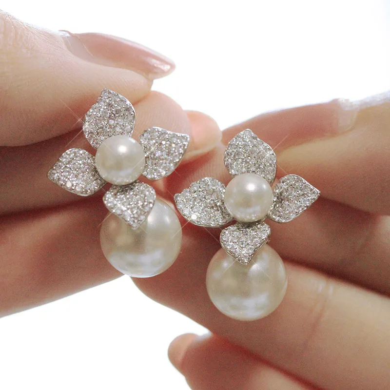 Fashion Casual Attractive gentle 4-petaled flowers Pearls Stud Earrings Cubic zircon Sweet Candy Women Jewelry All-Purpose Style