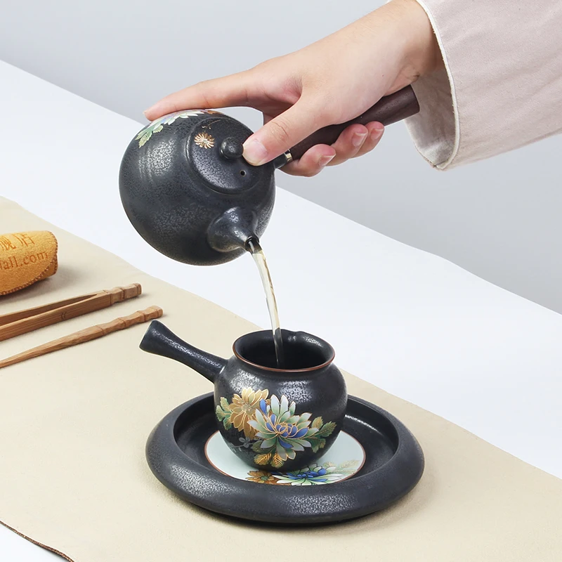 

Creative Wooden Handle Japanese Side Teapot Ceramic Teapot Kung Fu Tea Set Tea Maker Teapot With Filter Pot Hole