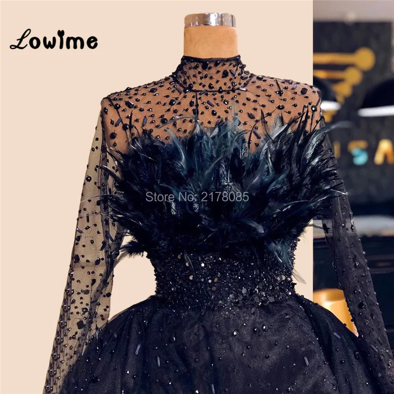 Luxury Feather Black Beaded Evening Dress Long Sleeves Prom Dresses 2019 Couture Arabic Middle East Party Gowns Robe De Soiree