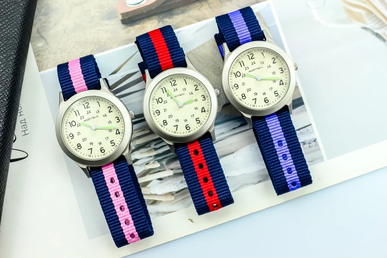 Nazeyt Hoge Qulity Jongens En Meisjes Lichtgevende Handen Quartz Horloge Midden Student Sport Leger Horloge Kleurrijke Nylon Band Man Horloge