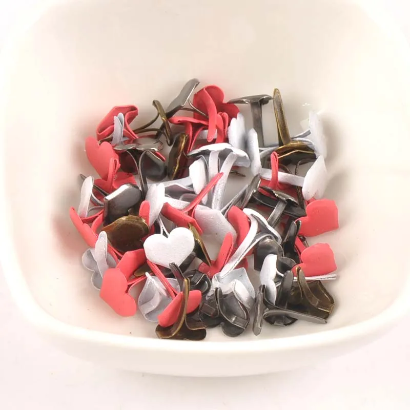 50Pcs 8x13mm Mixed Metal Heart Brads Embellishment Fastener DIY Brad Scrapbooking Crafts For Garment Shoes Decorations c2124x