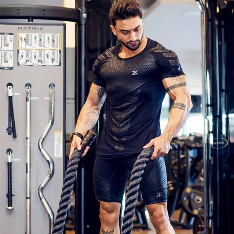 New large-type Men Compression T-shirt men Sporting Skinny Tees Shirt Male Gyms Running T-shirt Fitness Sports t-shirts men tops